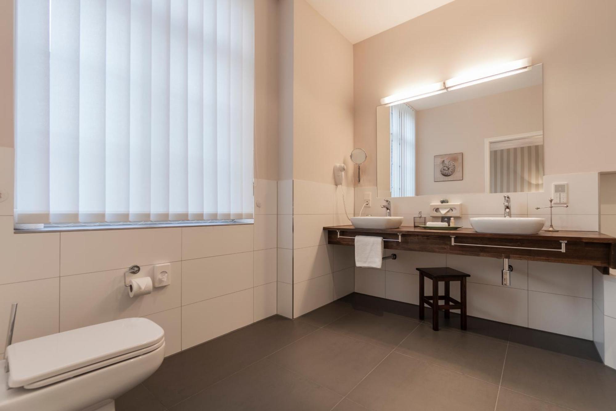 Linnenschmidt In Zentraler Lage Appartement *