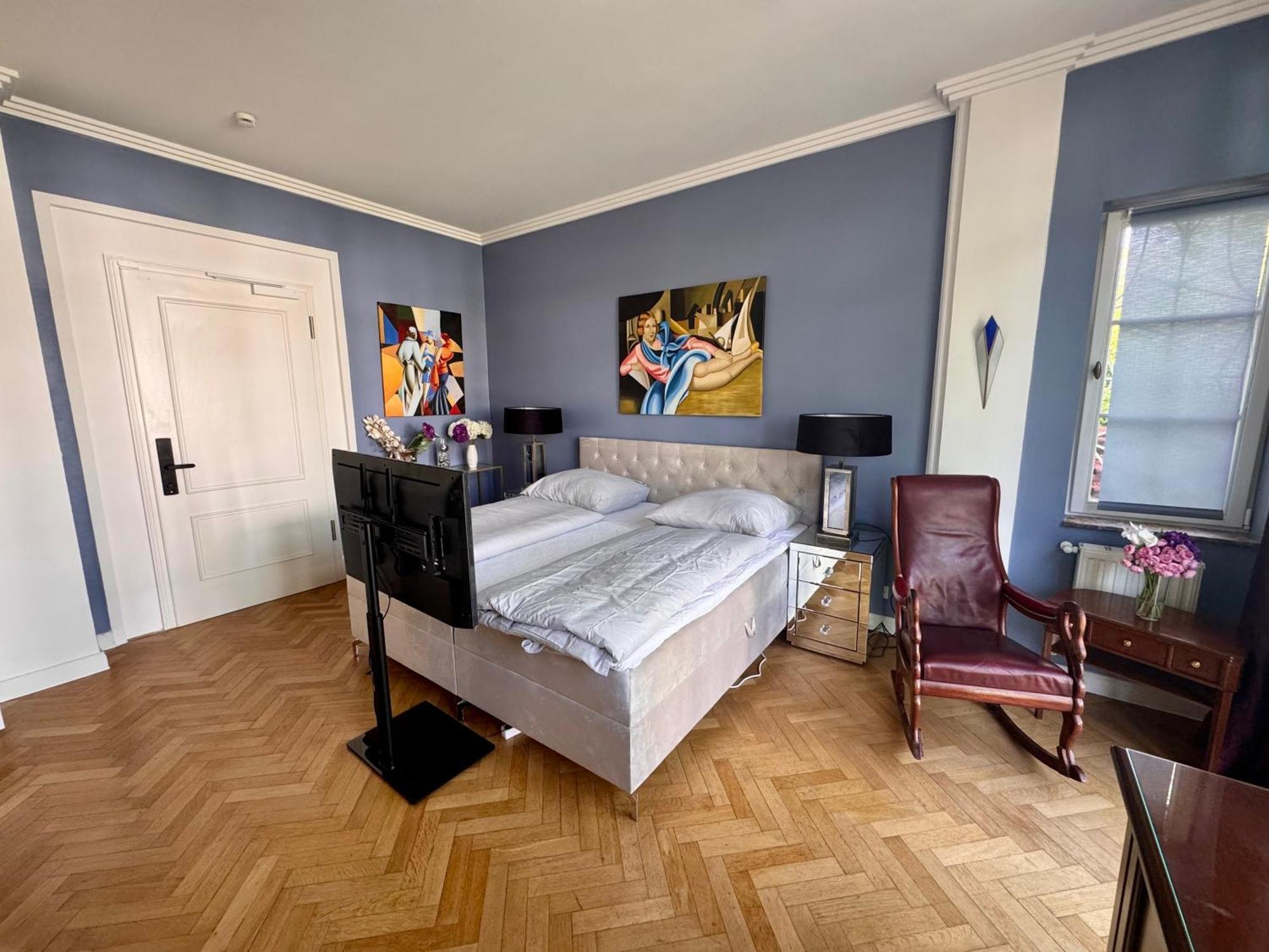 Linnenschmidt In Zentraler Lage BRE